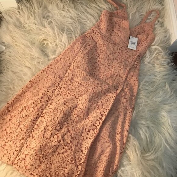 BARDOT Genoveve Lace Dress - Picture 7 of 8